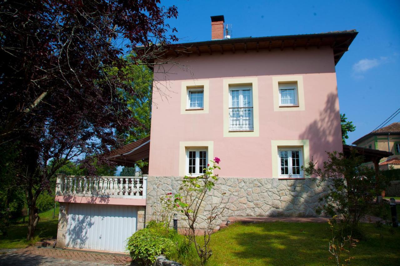Villa Mercedes Piloña Exteriér fotografie
